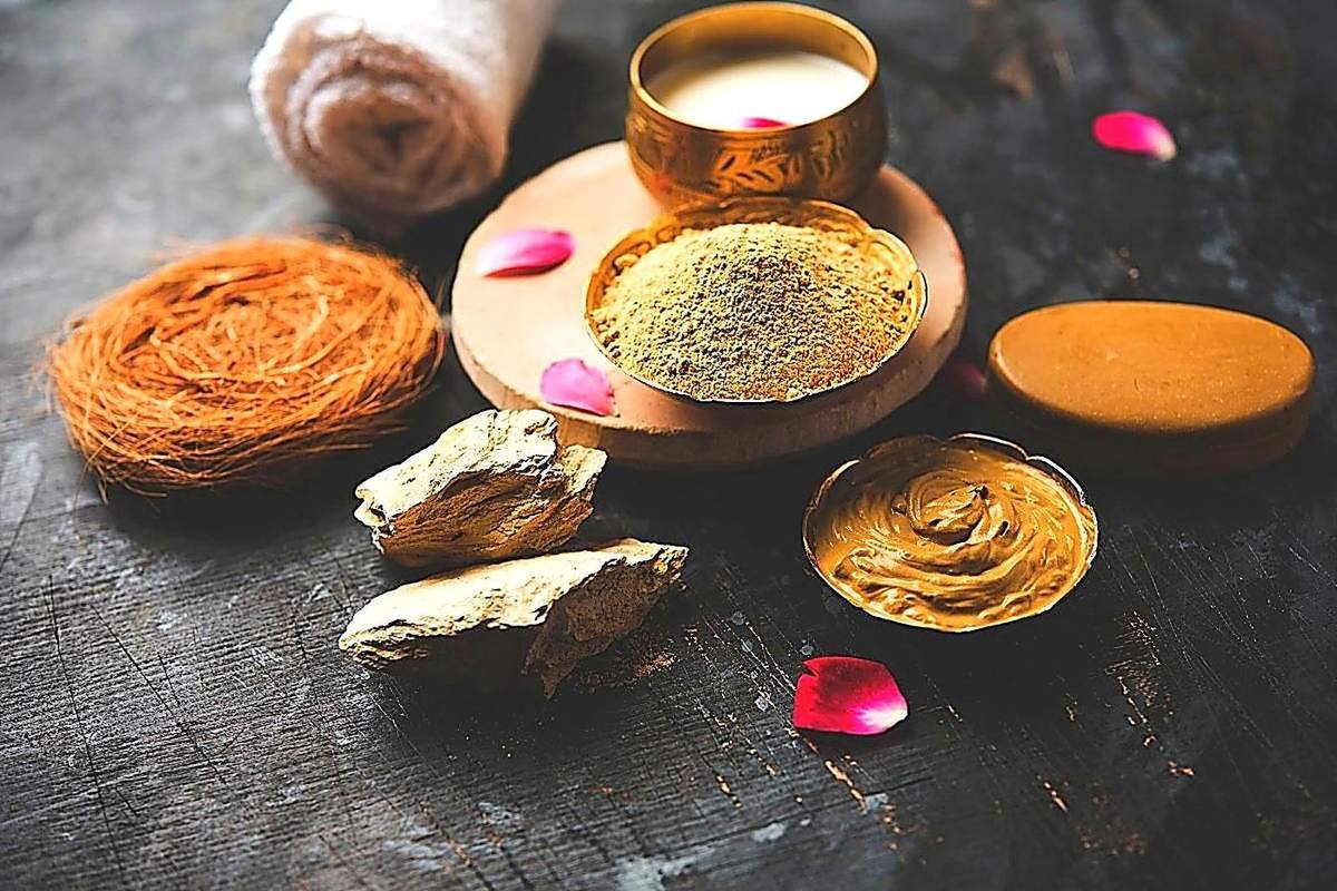Ayurvedic herbal ingredients multani mitti and ubtan