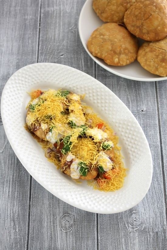 Khasta kachori chaat with sev, Aminabad breakfast Lucknow