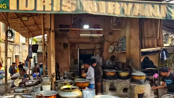 Deghs cooking at the shop, Chowk Lucknow