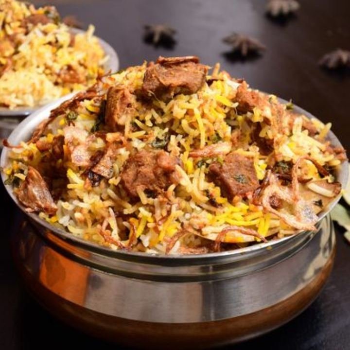 Mutton biryani in handi at Mubeen's, Lucknow Mughlai food