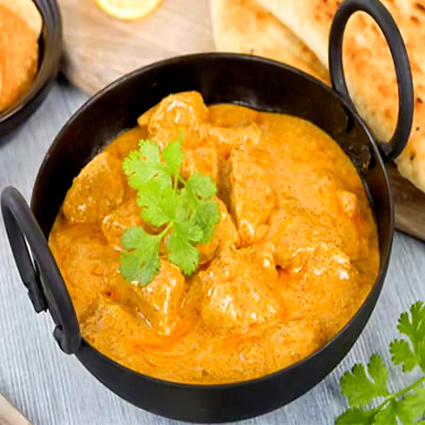 Chicken korma in kadhai, Mughlai restaurant Chowk Lucknow