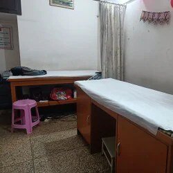 Treatment room with physiotherapy beds at Prabha Physiotherapy, Gomti Nagar