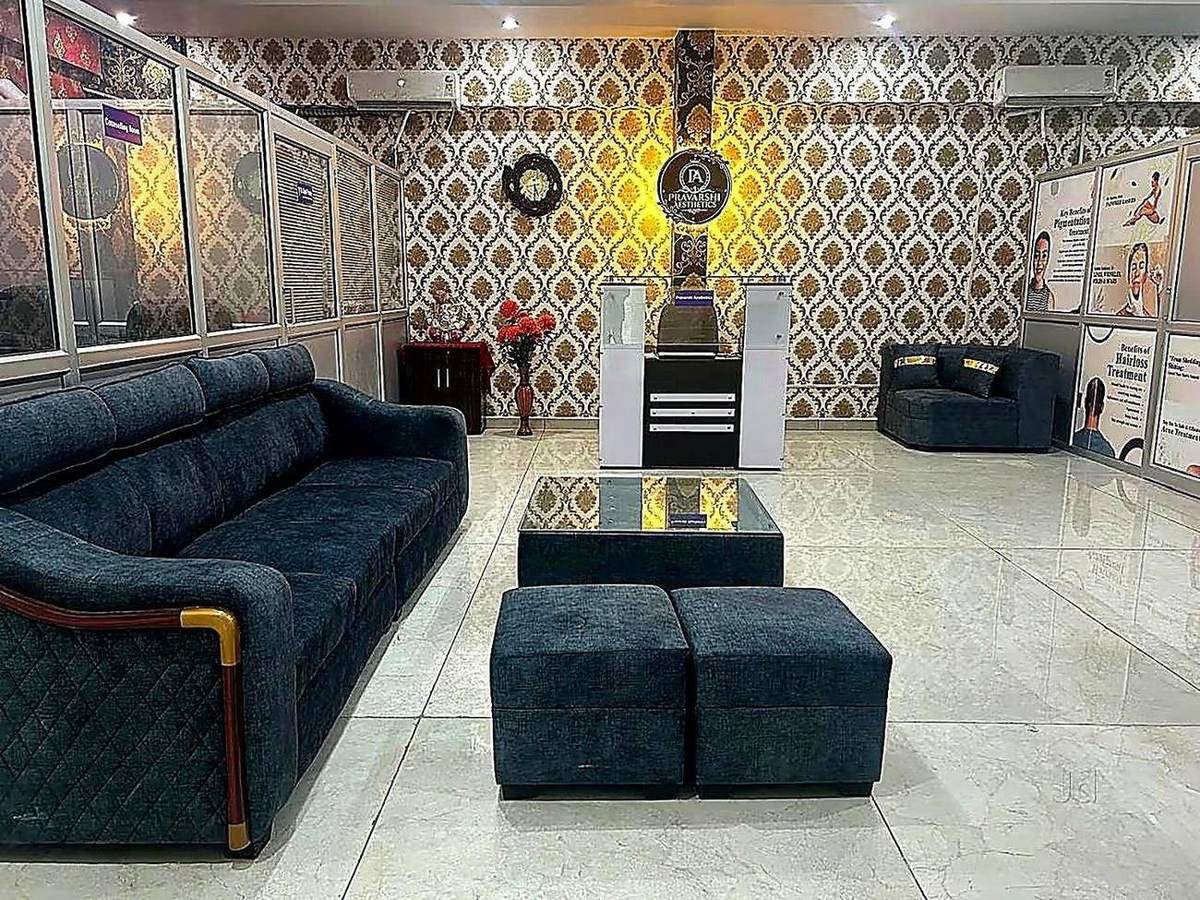 Elegant lobby and reception of Pravarshi Aesthetic and Wellness Centre, LDA Colony, Lucknow
