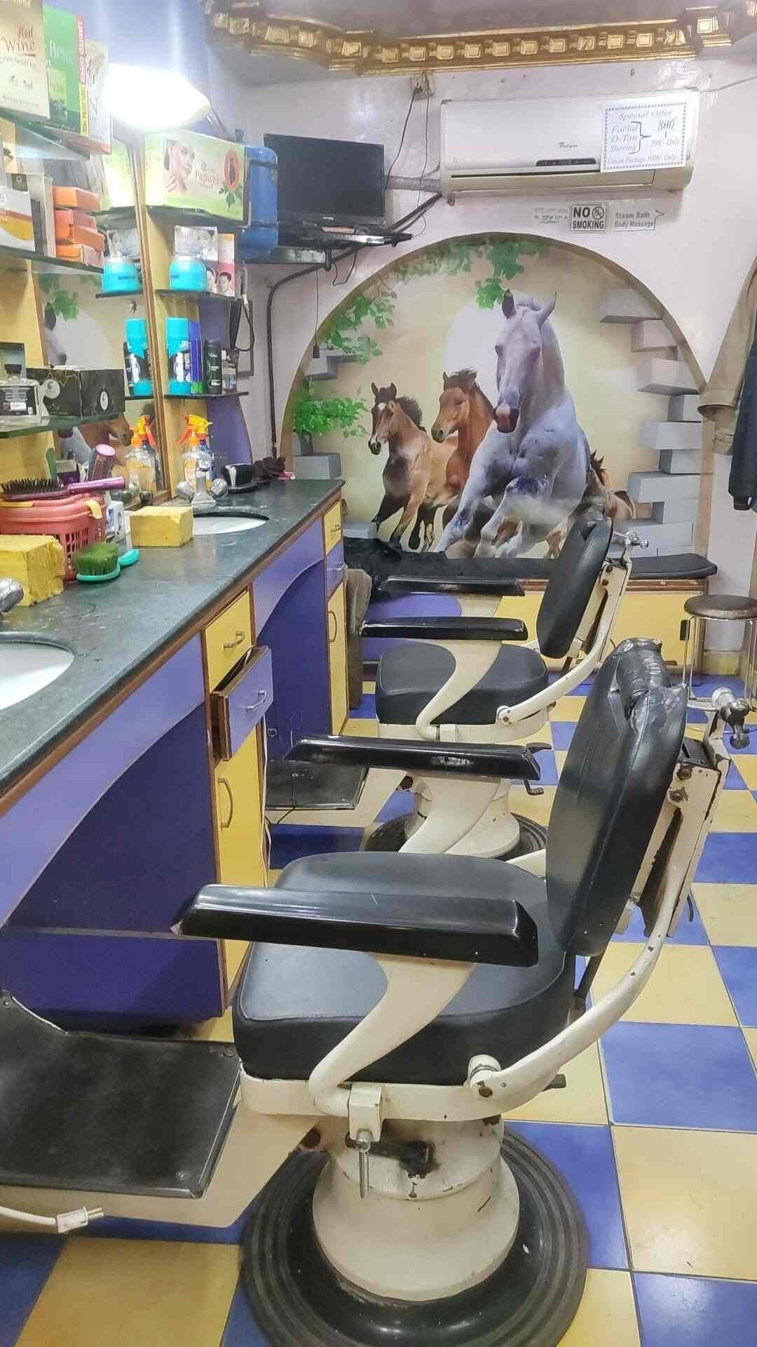 Reflection Men's Parlour salon chairs interior, Charbagh Lucknow