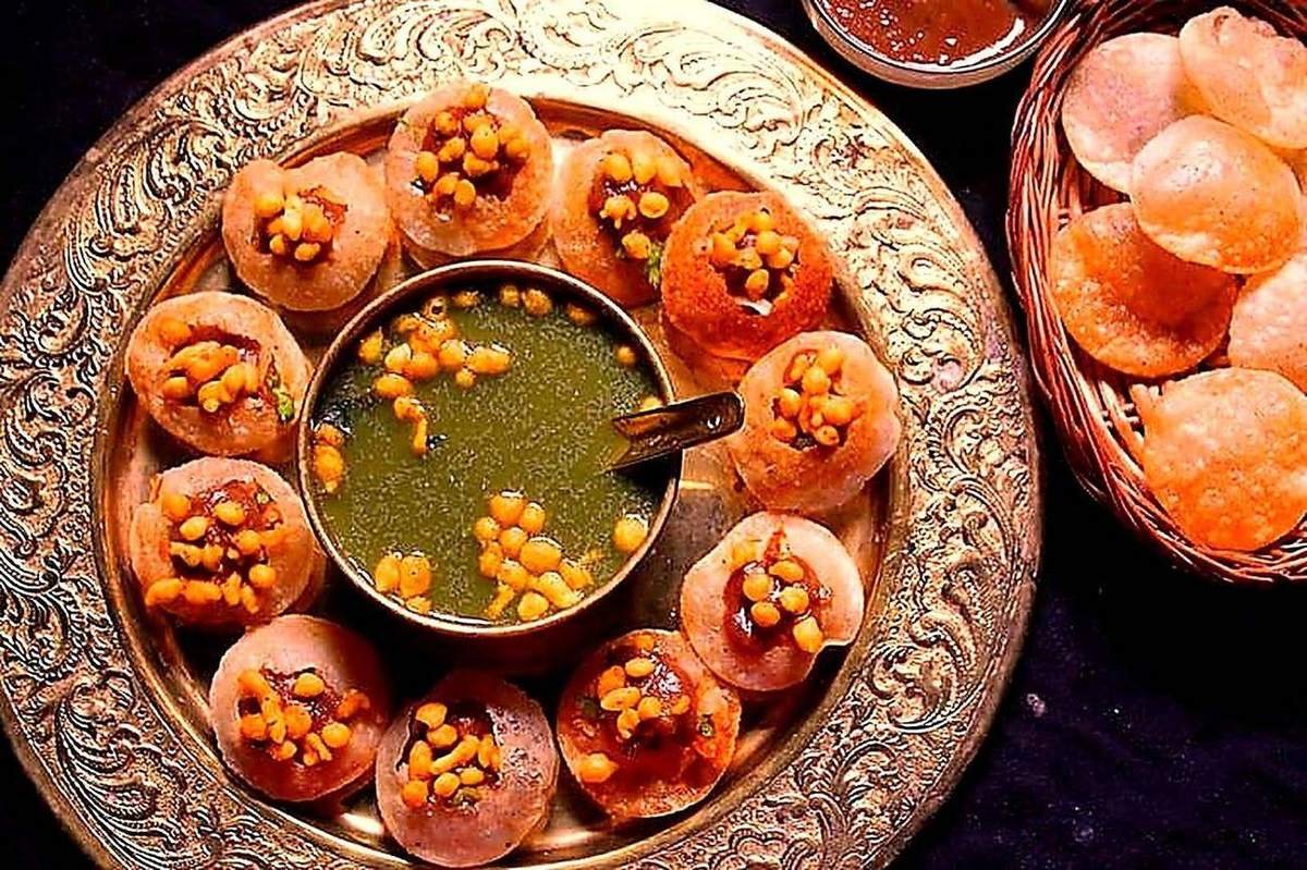 Pani puri golgappa platter at Shukla Chaat House Hazratganj