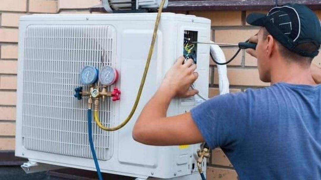 Outdoor unit wiring repair with pressure gauges — ac gas refill in Tedhi Pulia, Lucknow